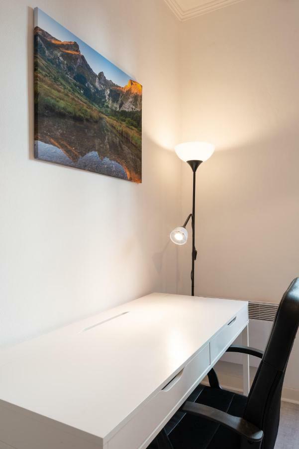 Appartement Coeur De Ville - Wifi - Lave-Seche Linge Pau Exterior photo