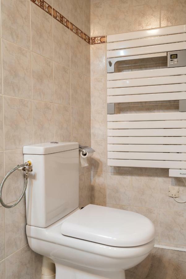 Appartement Coeur De Ville - Wifi - Lave-Seche Linge Pau Exterior photo